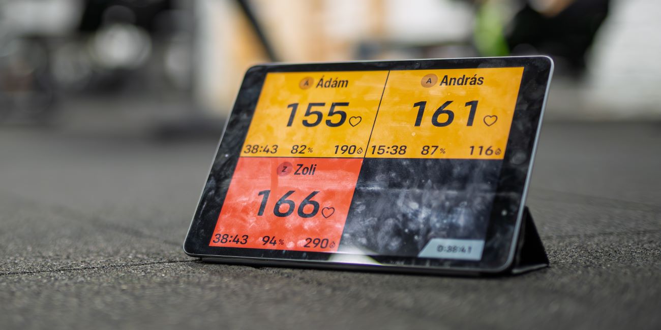 Pulzuskijelző edzés közben: élő pulzusadatok a PiroskaGymben, Bükön.